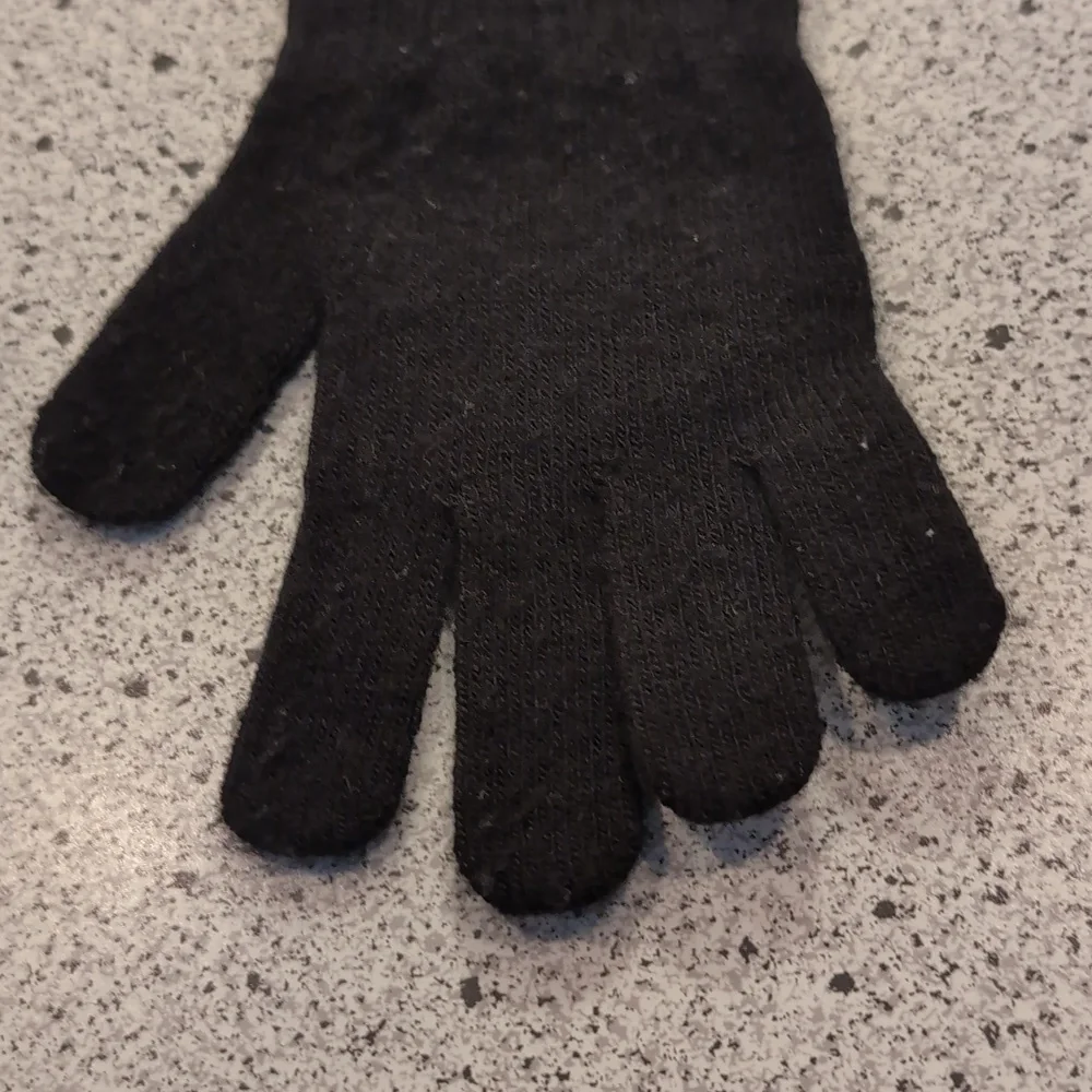 Vintage 1999 Kids Tweety Bird Looney Tunes Black Winter Gloves